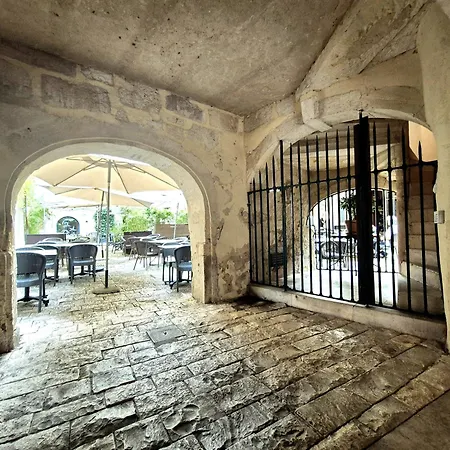 L'artiste - Balcon - Clim Apartman