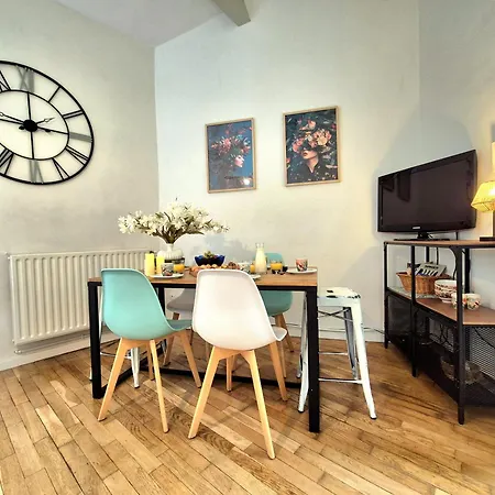 L'artiste - Balcon - Clim Apartman Nîmes