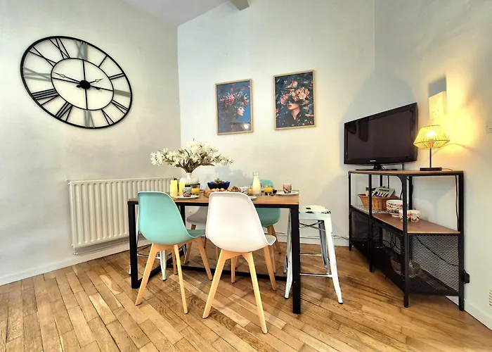 L'artiste - Balcon - Clim Apartment Nimes